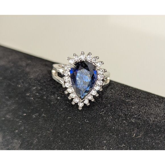 Teardrop Sapphire Blue and Clear Rhinestone Ring  Size  7.25 - Picture 9 of 10